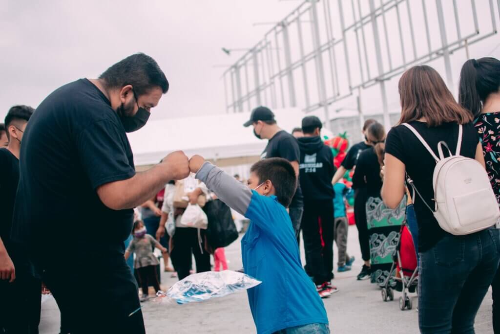 Volunteers working together